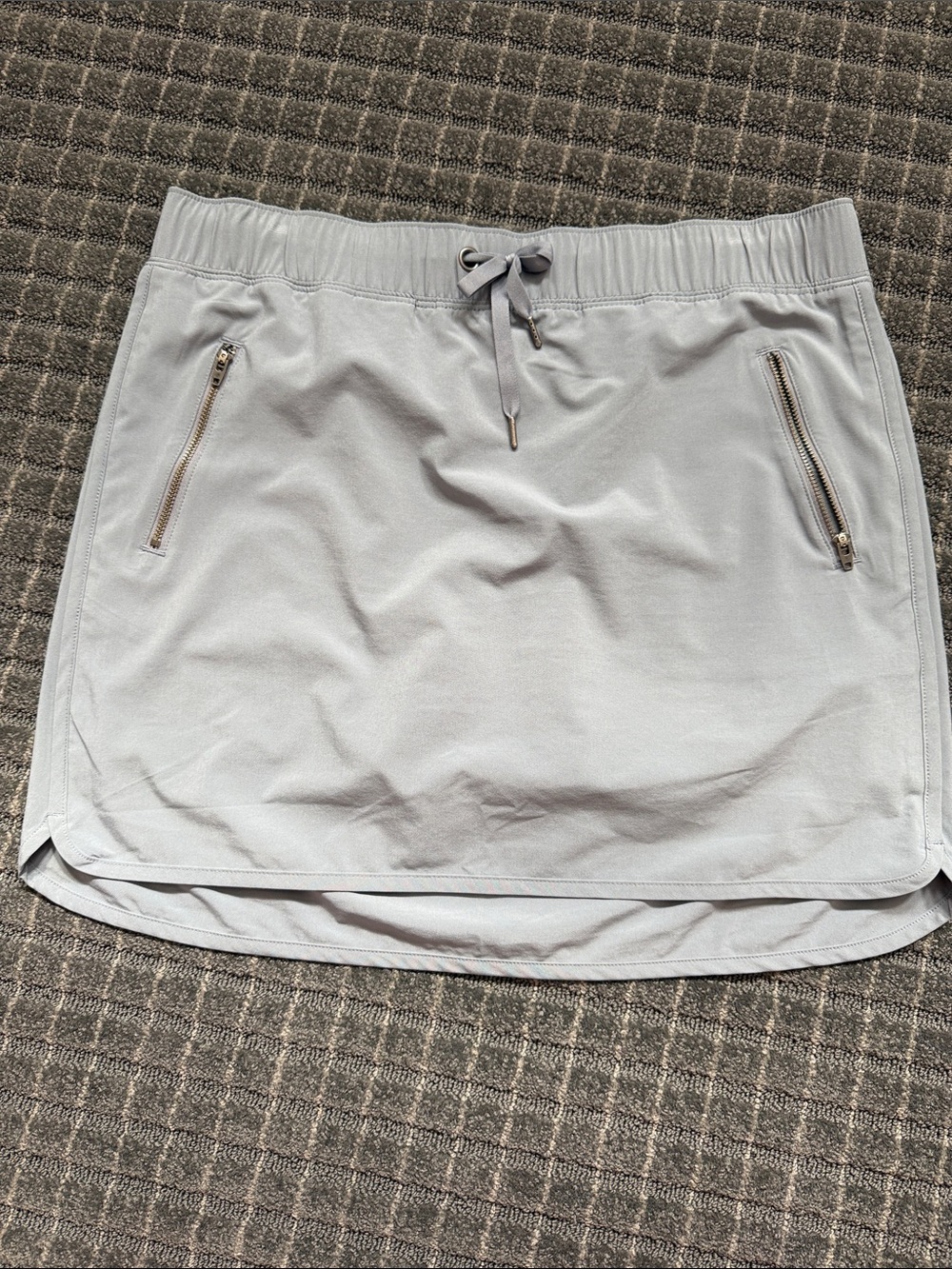 Athleta Light Gray Athletic Skort with Zip Pockets